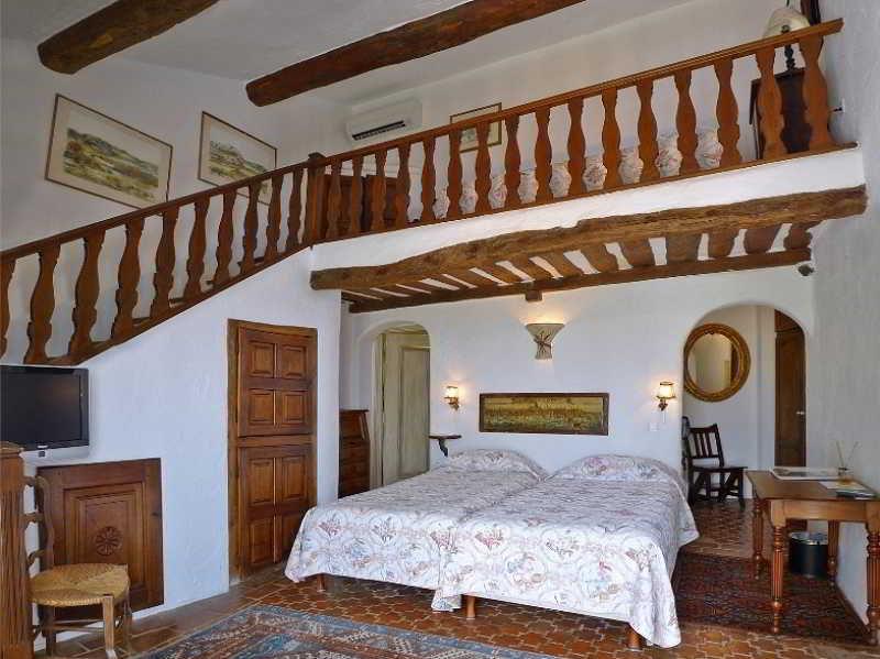 Отель Le Hameau Сен-Поль-де-Ванс Экстерьер фото