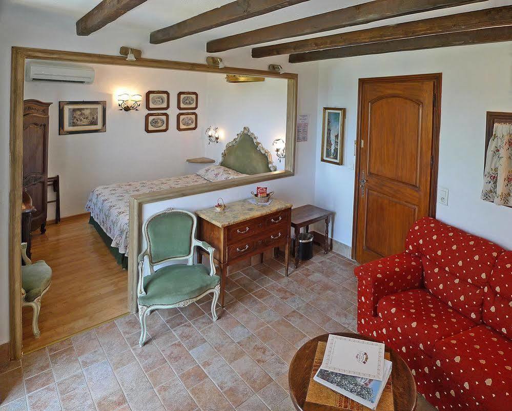 Отель Le Hameau Сен-Поль-де-Ванс Экстерьер фото